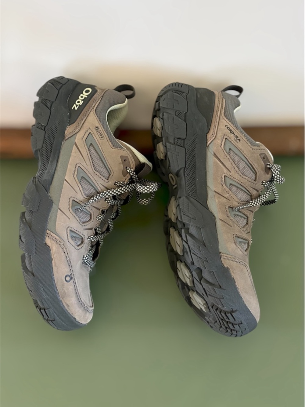 Women’s Oboz Sawtooth X Low Waterproof shoes, 7.5 Hazy Gray Hiking Shoes Boots - Picture 4 of 12
